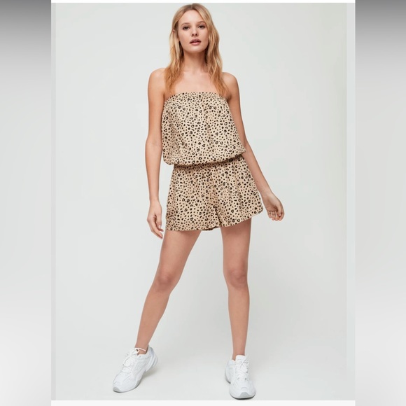 ARITZIA Sunday Best Cropsey Romper - Picture 2 of 11